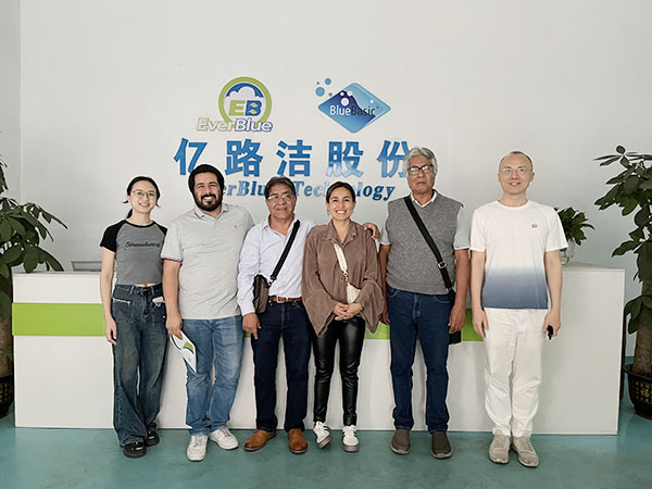 秘鲁客户Deigoo...
