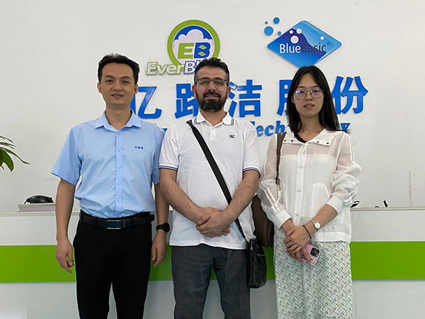 西班牙客户Claud...